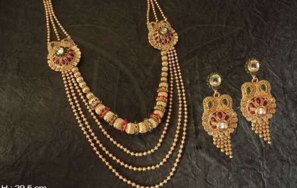 The Finest Traditional Jewelry Set
