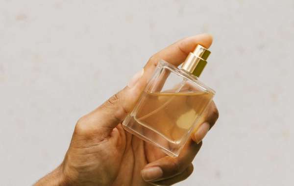 Understanding Fragrance Families: A Beginner's Guide to Perfume