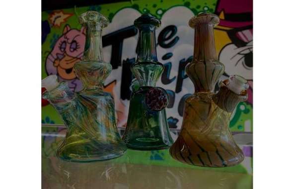 Advantages of Buying Bongs in a Glass Head Shop Near You