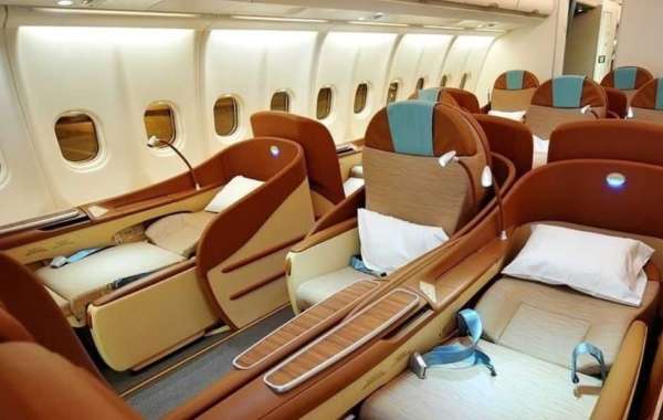 How to Get an Upgrade on Cathay Pacific