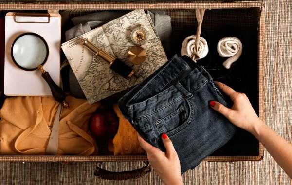 What a girl should pack for vacation?