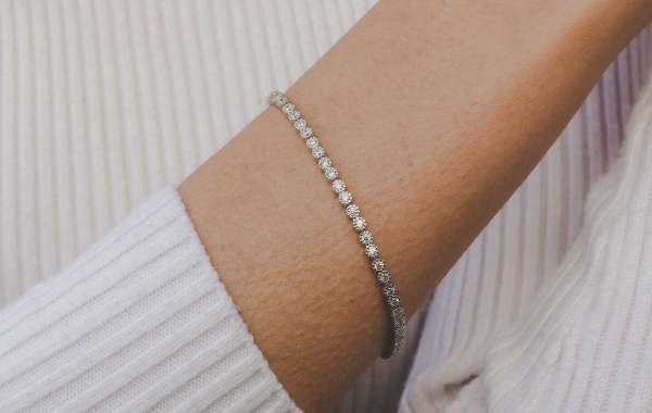 Sparkle with Confidence: Lab Grown Diamond Bracelets for You