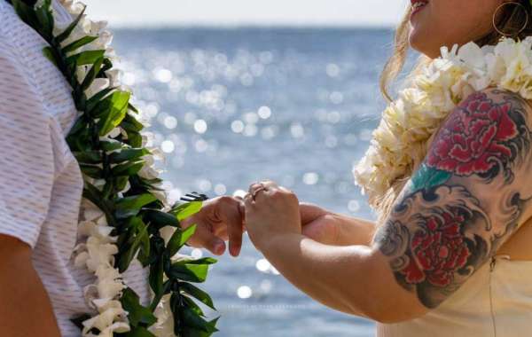 Capture Your Love Story With Top Oahu Engagement Photographer