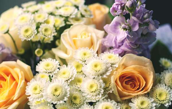 Choosing Funeral Flowers: Traditional vs. Contemporary Approaches