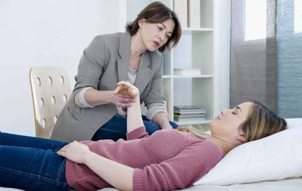 What Role Does Hypnotherapy Play in Managing Chronic Pain