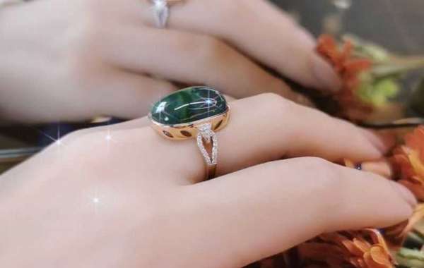 Which Jade Ring Styles are Most Popular Right Now?