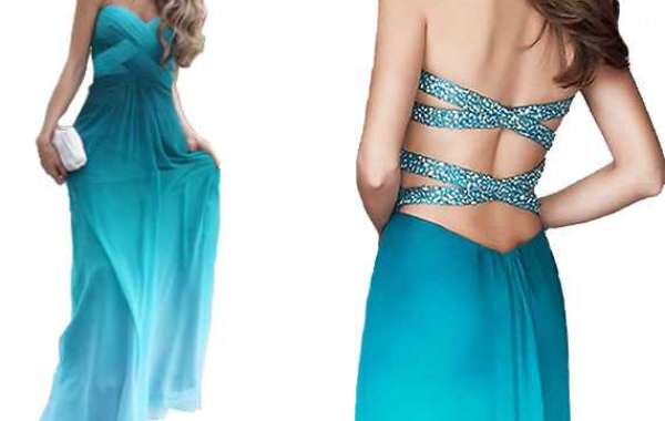 Difference Between Classic And Trendy Prom Dresses