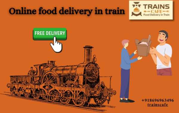 Haldiram food delivery in train by Trainscafe