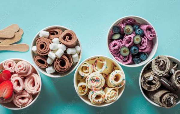 Satisfying Your Sweet Tooth: Exploring Thorncliffe Park's Finest Ice Cream Parlors