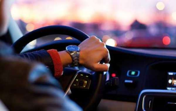 Navigating Roadside Emergencies: Essential Tips for Drivers