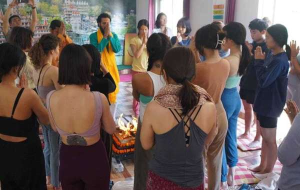 300 hours Yoga Teacher Training in Rishikesh