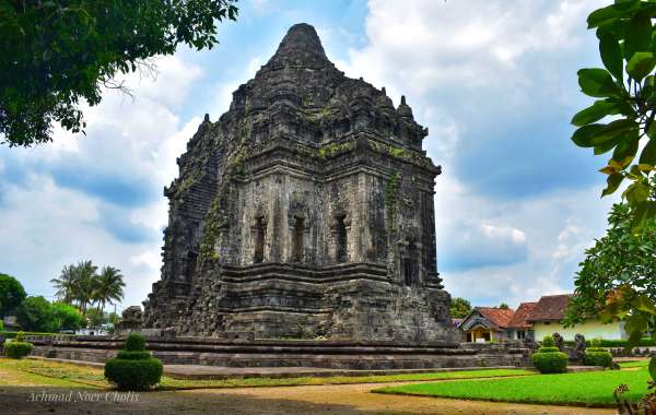 Sejarah Singkat Candi Kalasan, Situs Bersejarah dari Mataram Kuno