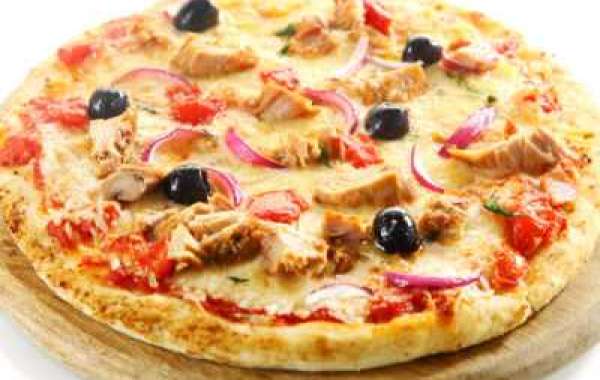 The Rise of Takeaway Pizzas: Convenience, Quality, and Customization