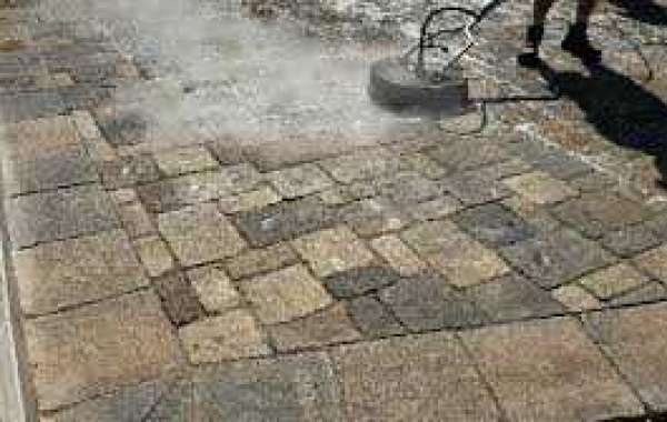 Top 5 Tips to Keep Your Outdoor Pavers Looking New Year-Round