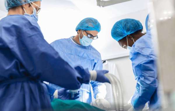Top Benefits of Choosing Minimally Invasive Surgery in Dwarka Hospitals